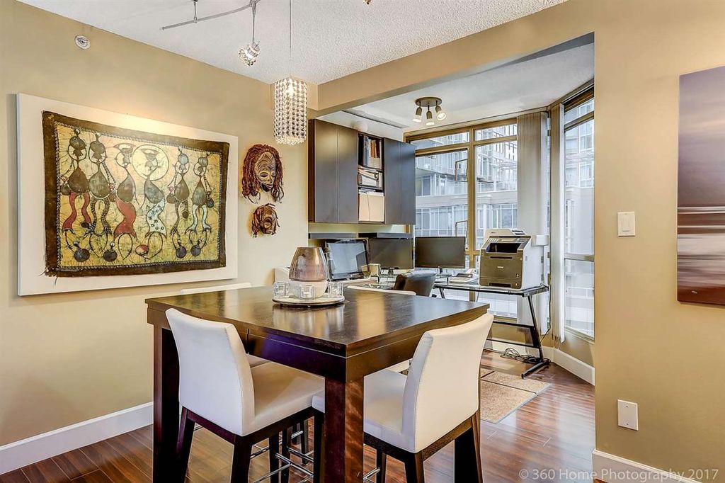 listing image 1101185902180166145