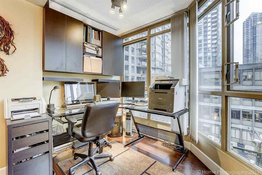 listing image 1100071678600434065