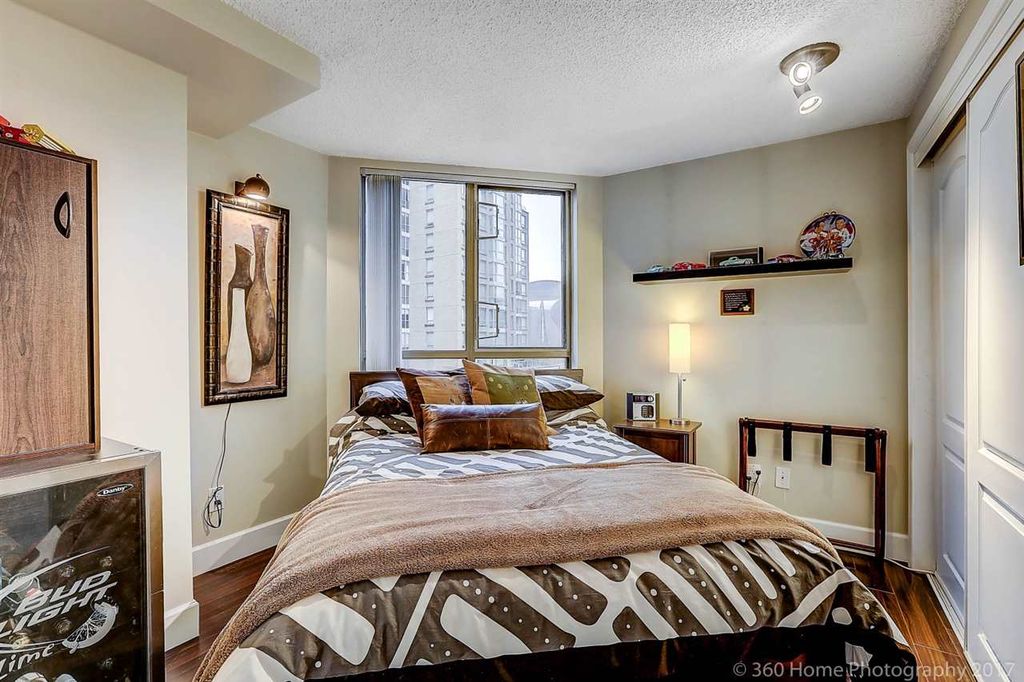 listing image 1101367639157861813