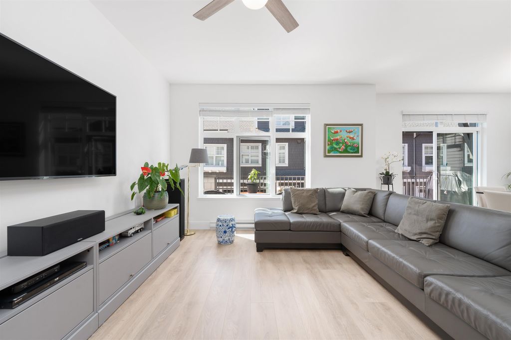 listing image 1100976551987780678