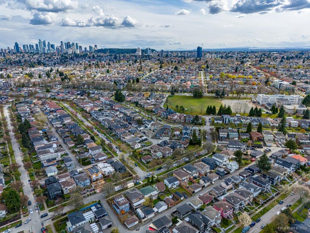 listing image 1102262270667033058