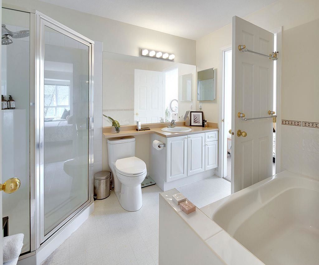 listing image 1102695879666895173