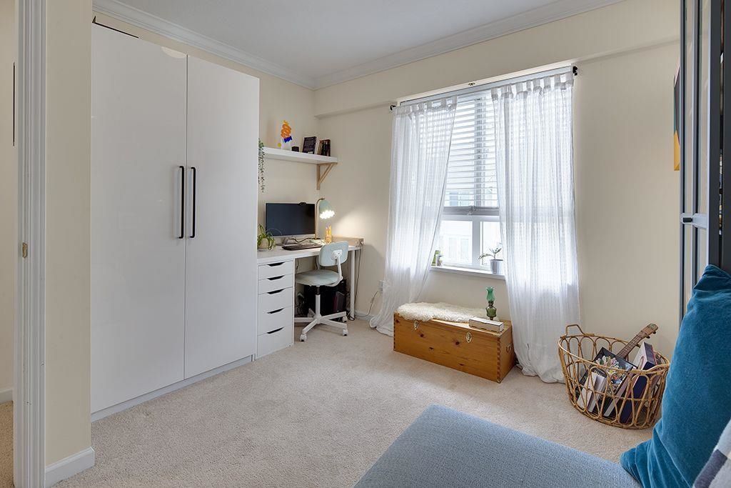 listing image 1109191083184929986