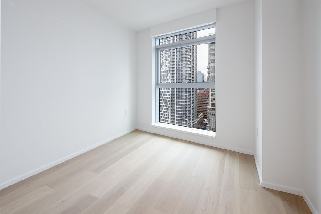 listing image 1106495976216824934