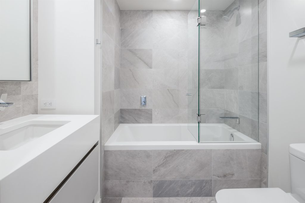 listing image 1106465770752354654