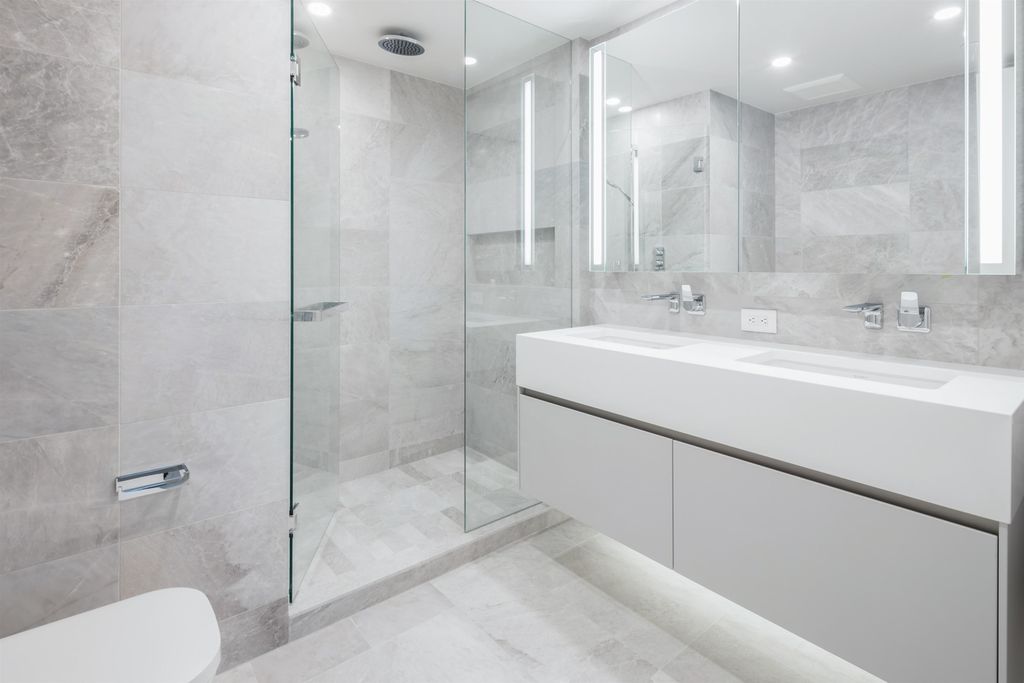 listing image 1102979082535716985
