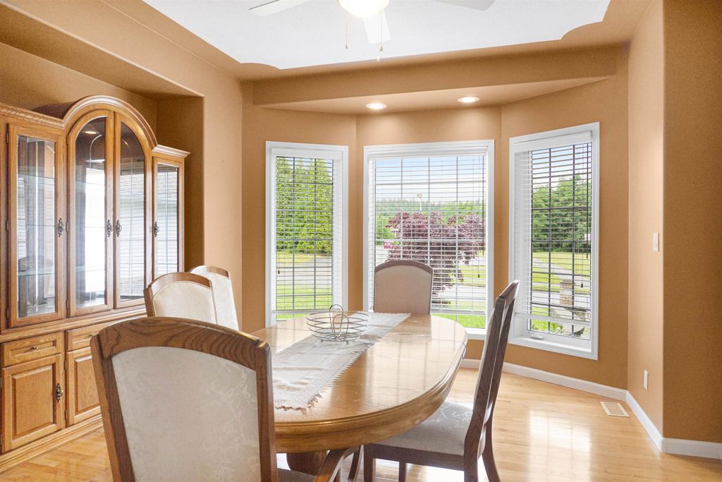 listing image 1108163365904669895