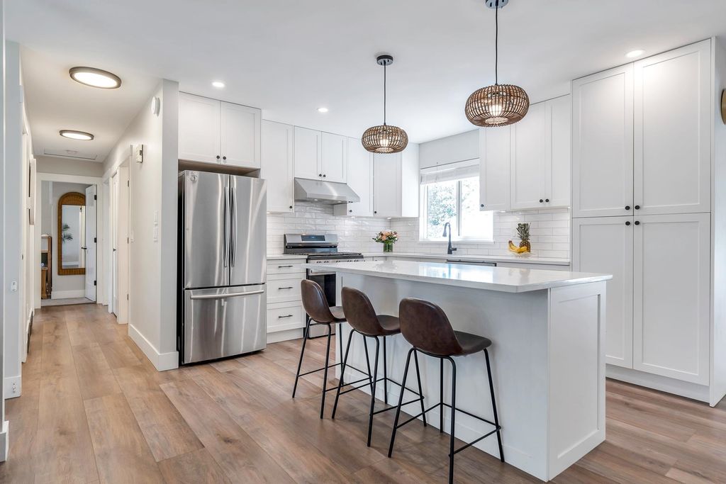 listing image 1103188059084758804