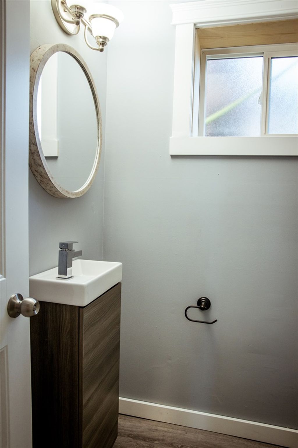 listing image 1106871240180879515