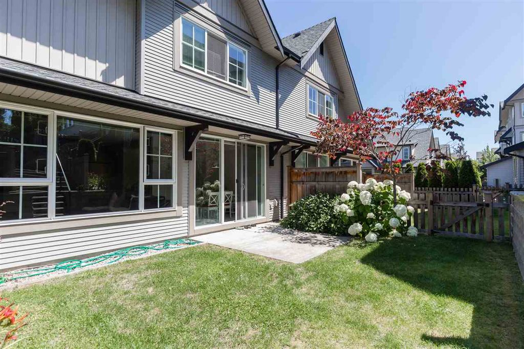 listing image 1102932233659566937