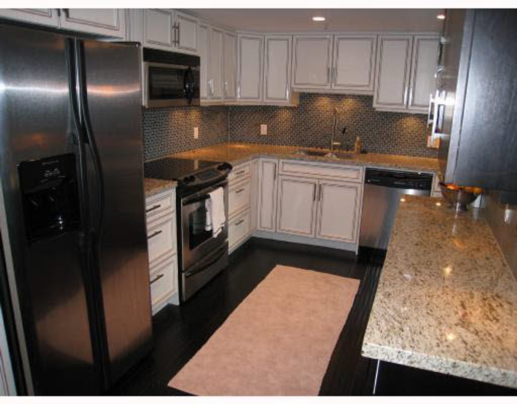 listing image 1106517372038414163