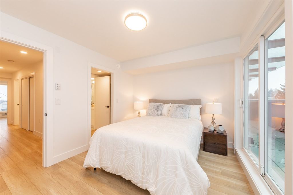 listing image 1104549190706095570