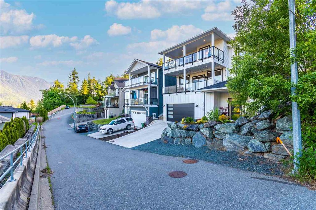 listing image 1101376744812782616