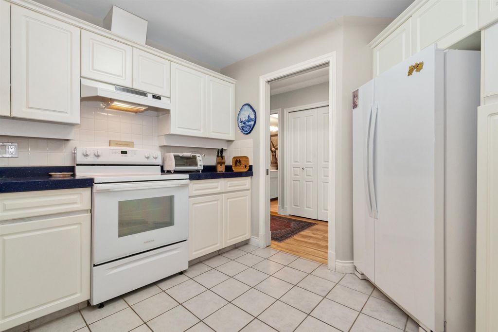 listing image 1108834226562597103