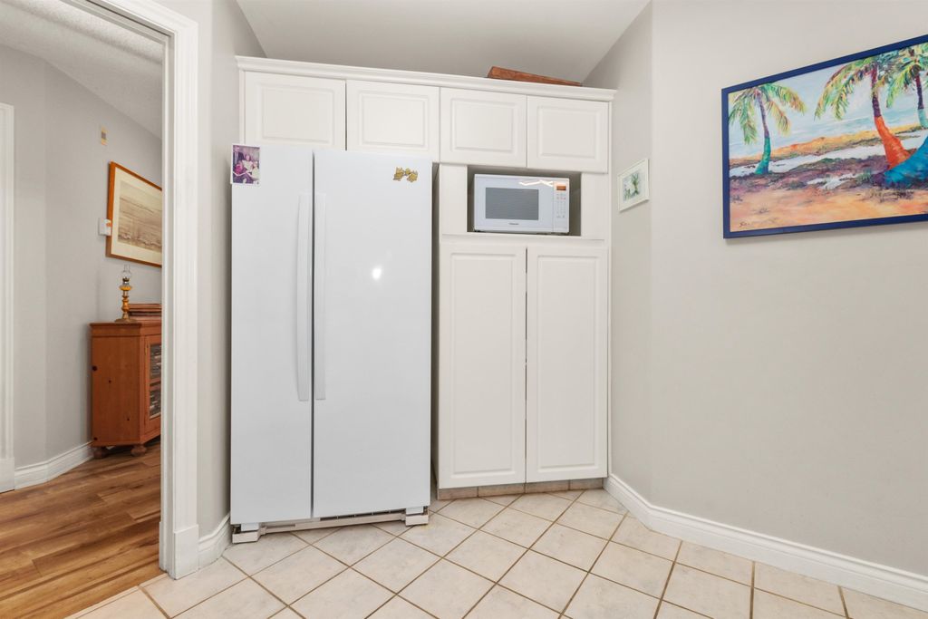 listing image 1101855733690322773