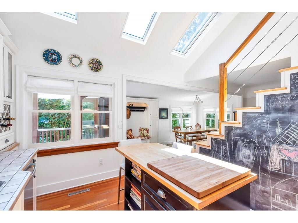 listing image 1103001775817592471
