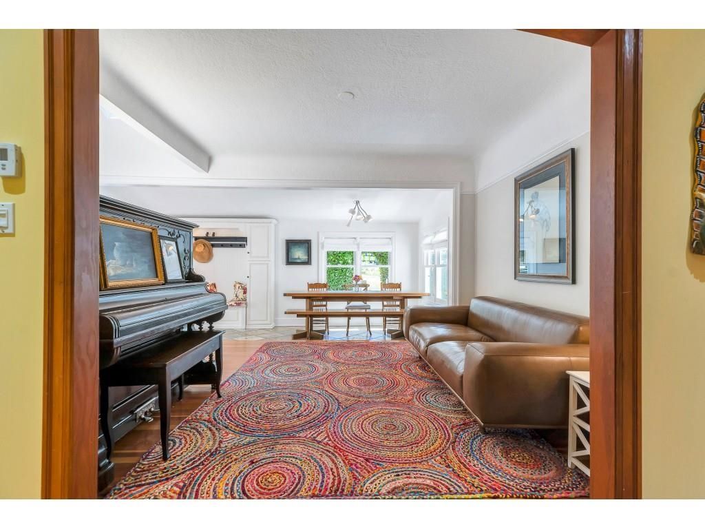 listing image 1101149913446142831