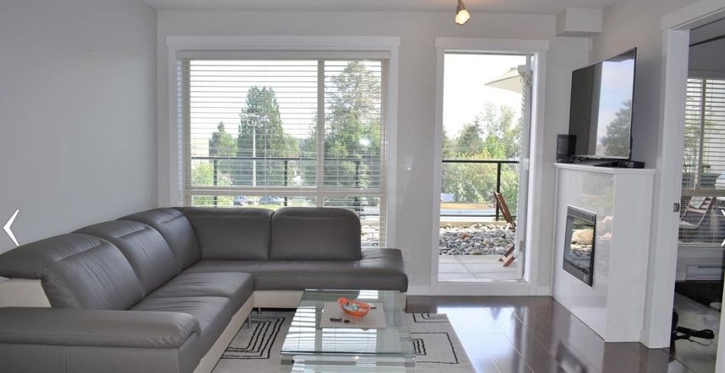 listing image 1100789436383086046