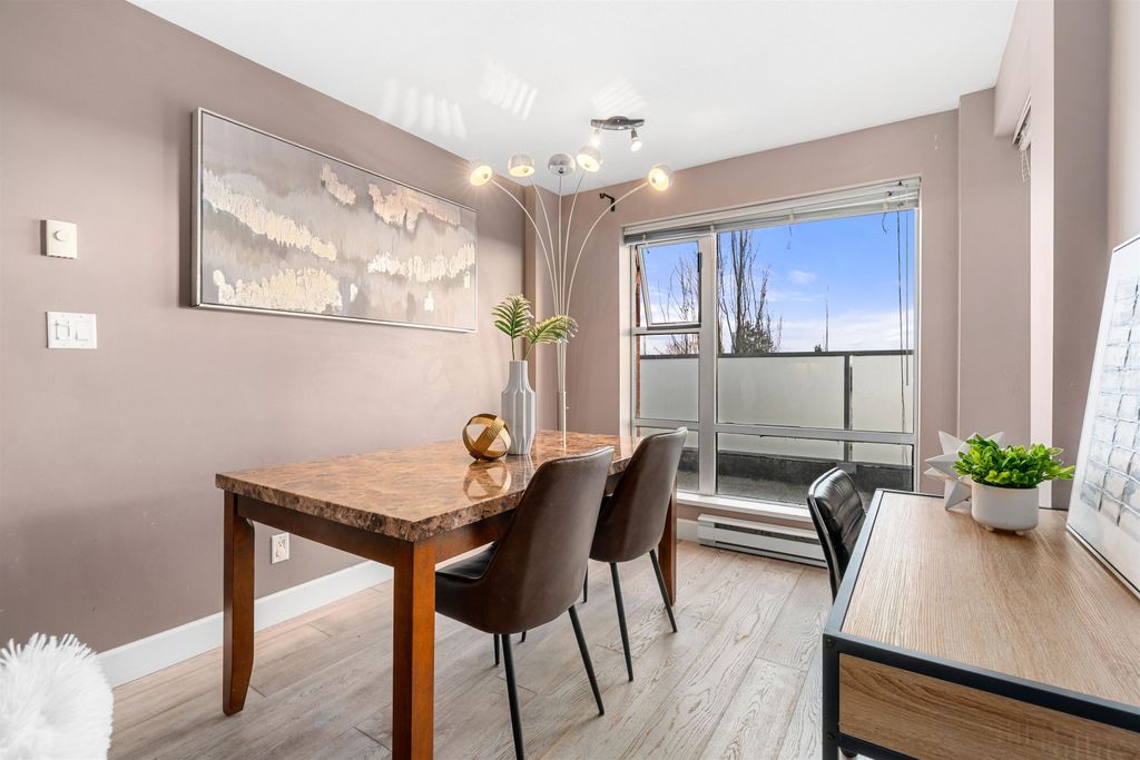 listing image 1100730920454530174