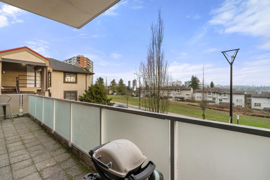 listing image 1102324637390982091
