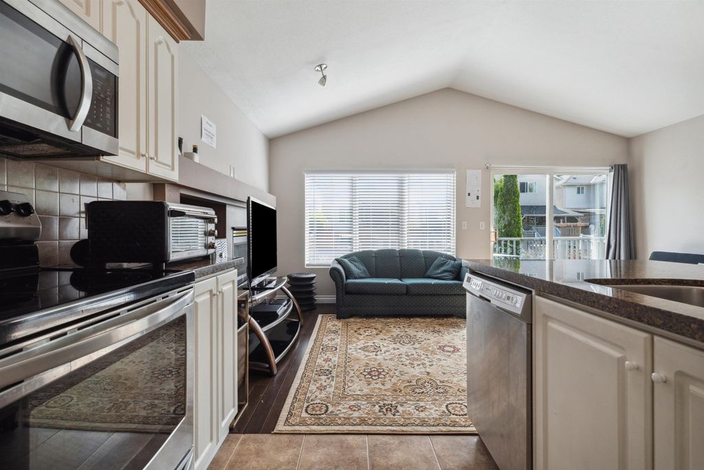 listing image 1105066020343472586