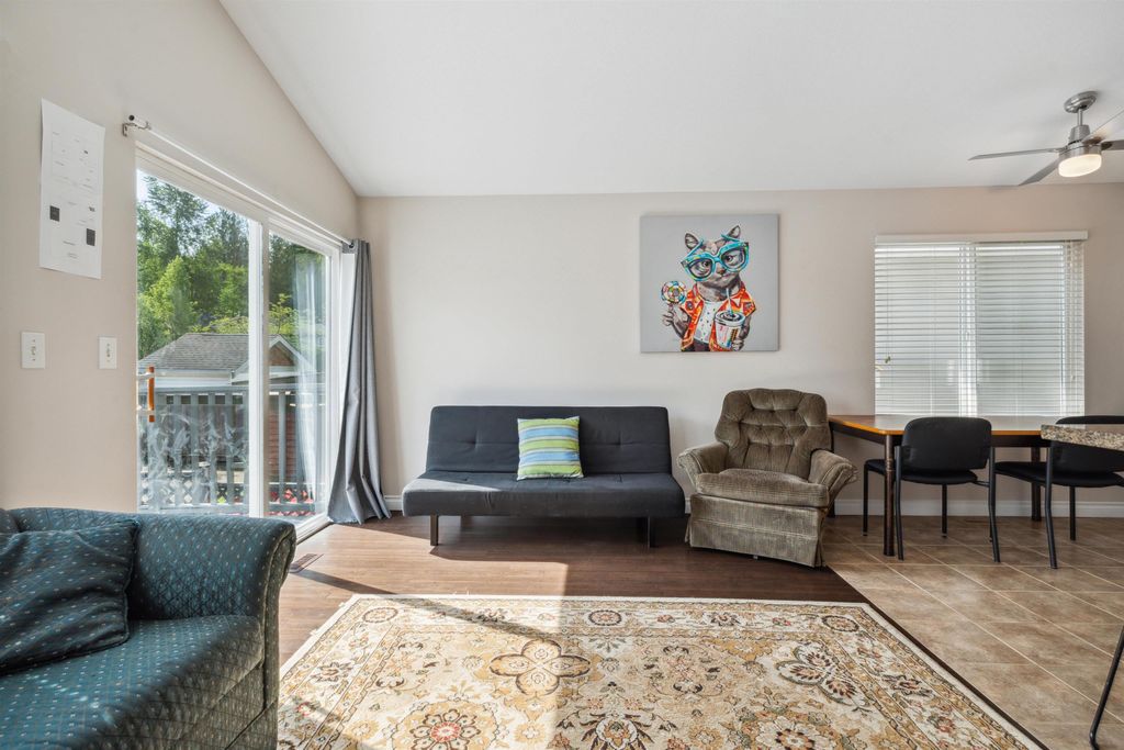listing image 1106239940692276282