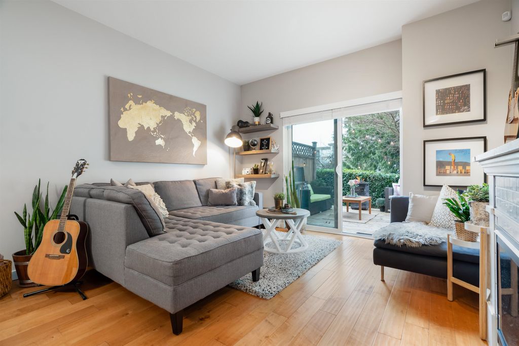 listing image 1108345339401452544