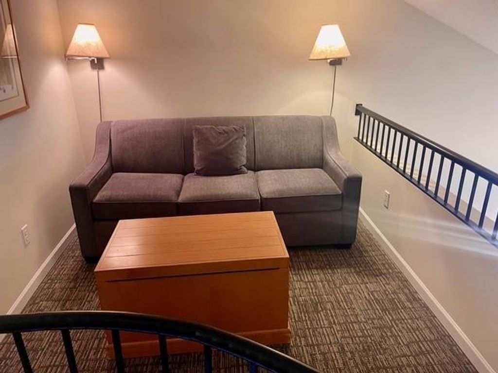 listing image 1107729623190427943