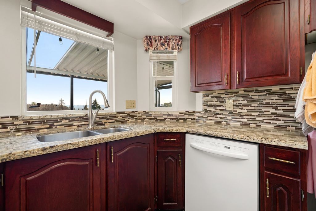 listing image 1103806499329781536