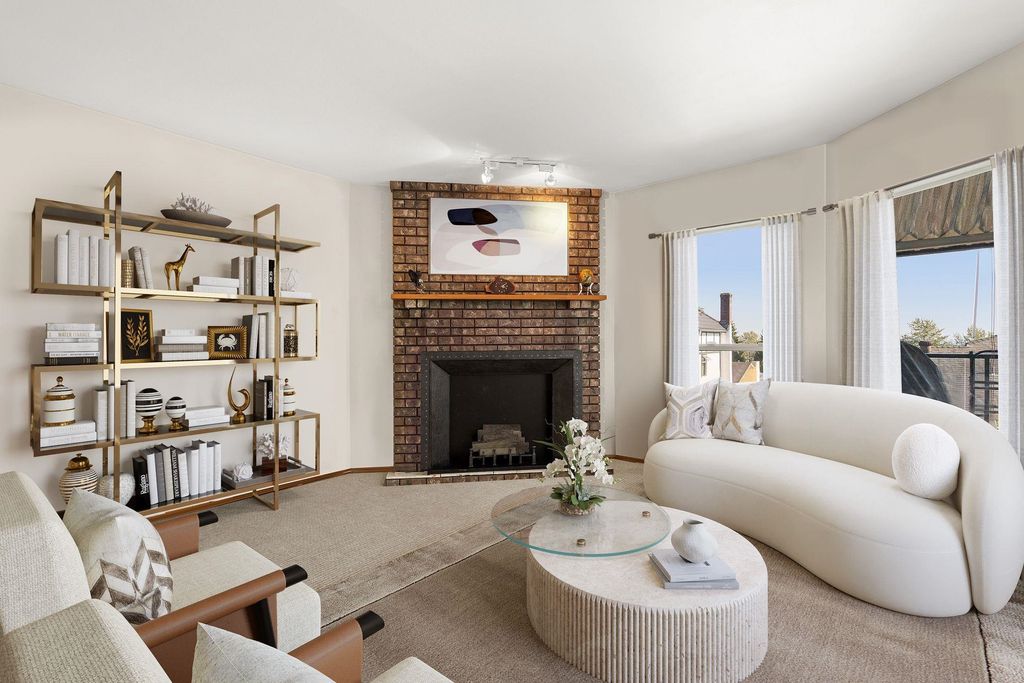 listing image 1103646469248220182