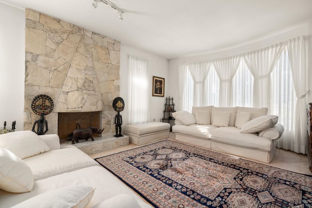 listing image 1105127241419050907