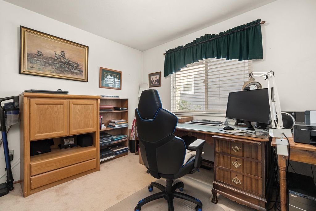 listing image 1109461196218771987