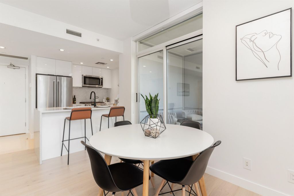 listing image 1105272603710963287