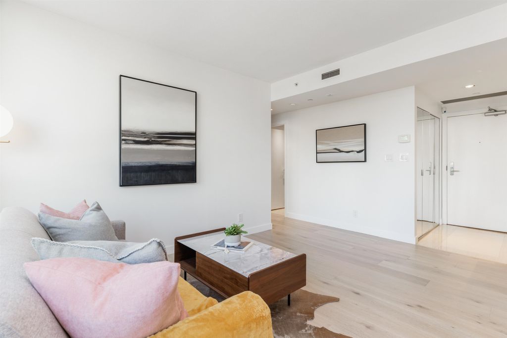 listing image 1100927274305288282