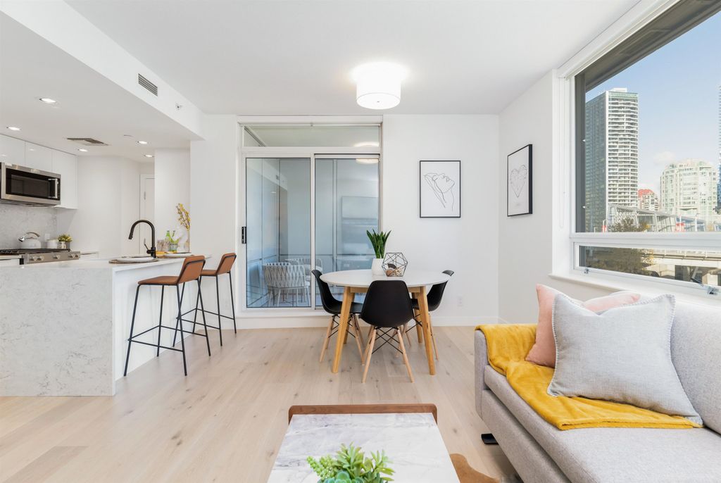 listing image 1101800105457345032