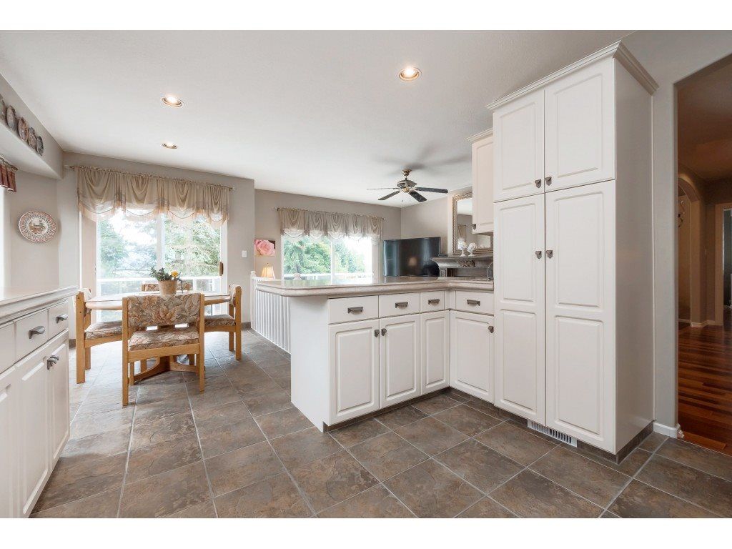 listing image 1106446861238673043