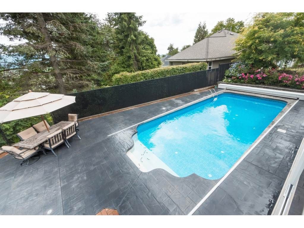 listing image 1101469584963950585
