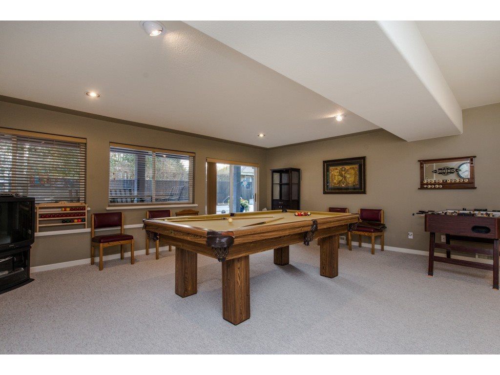 listing image 1103458028359943281