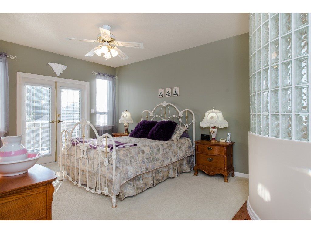listing image 1106482124198960625