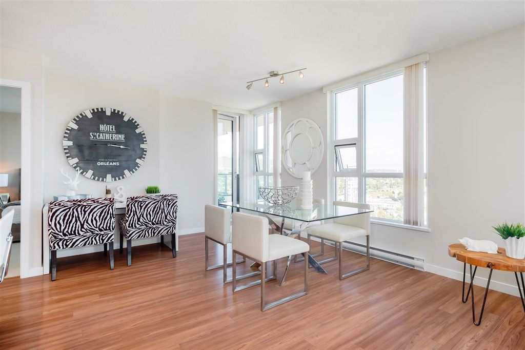 listing image 1101613671514518618