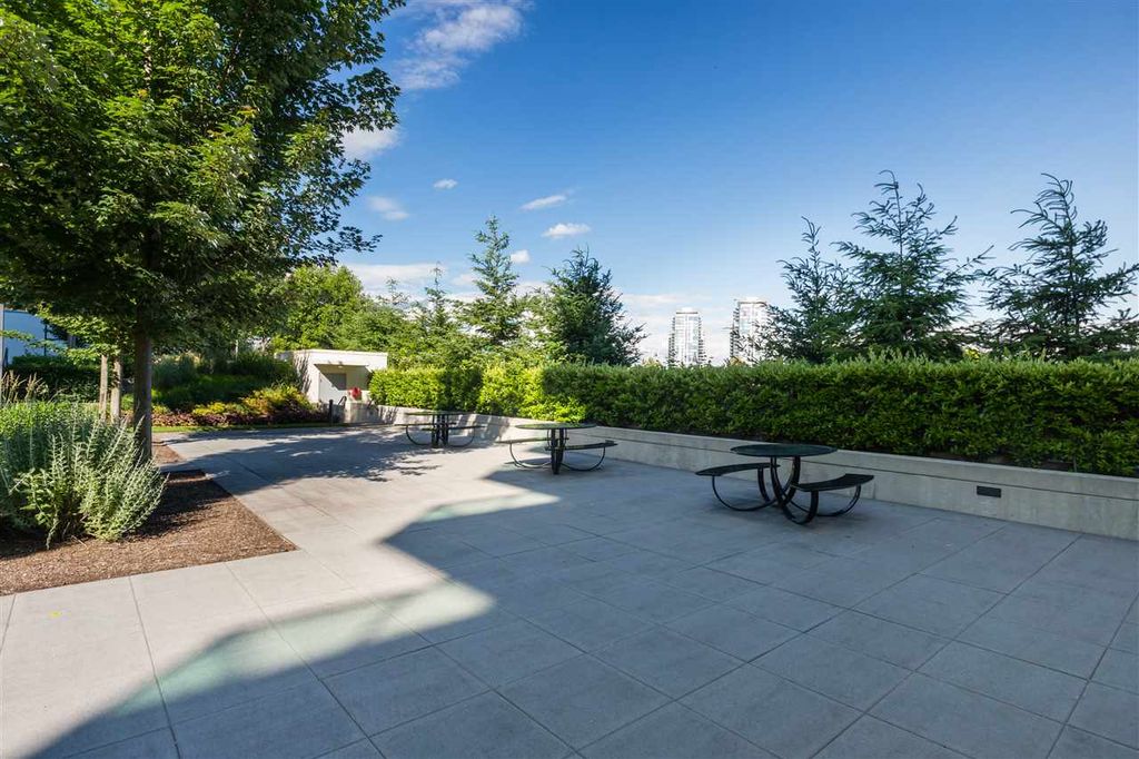 listing image 1108347159287933671