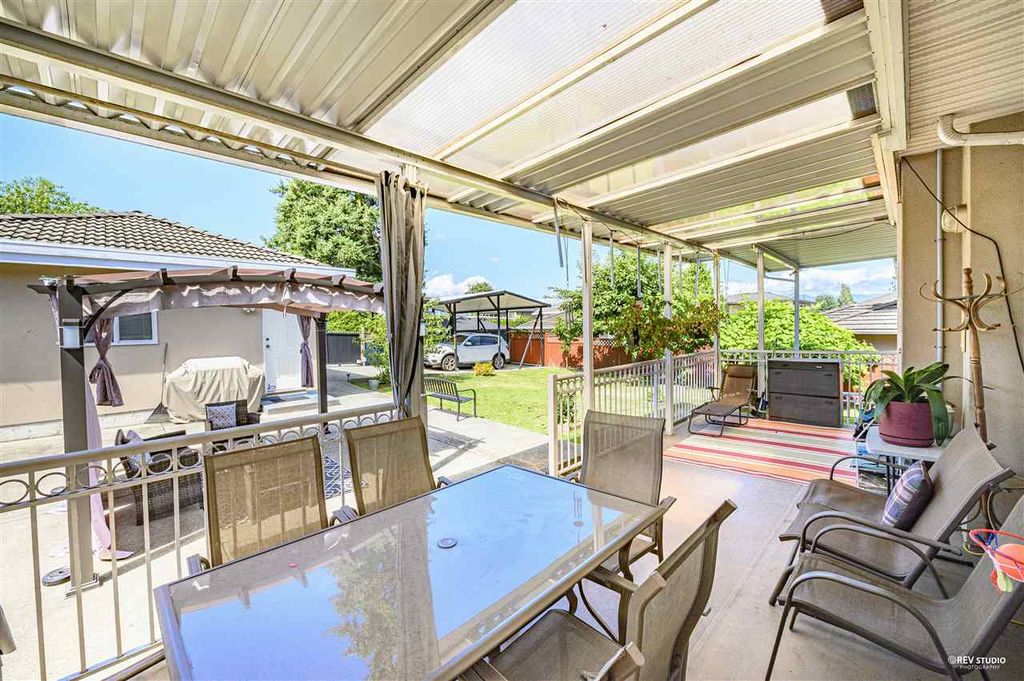 listing image 1108879185784412751