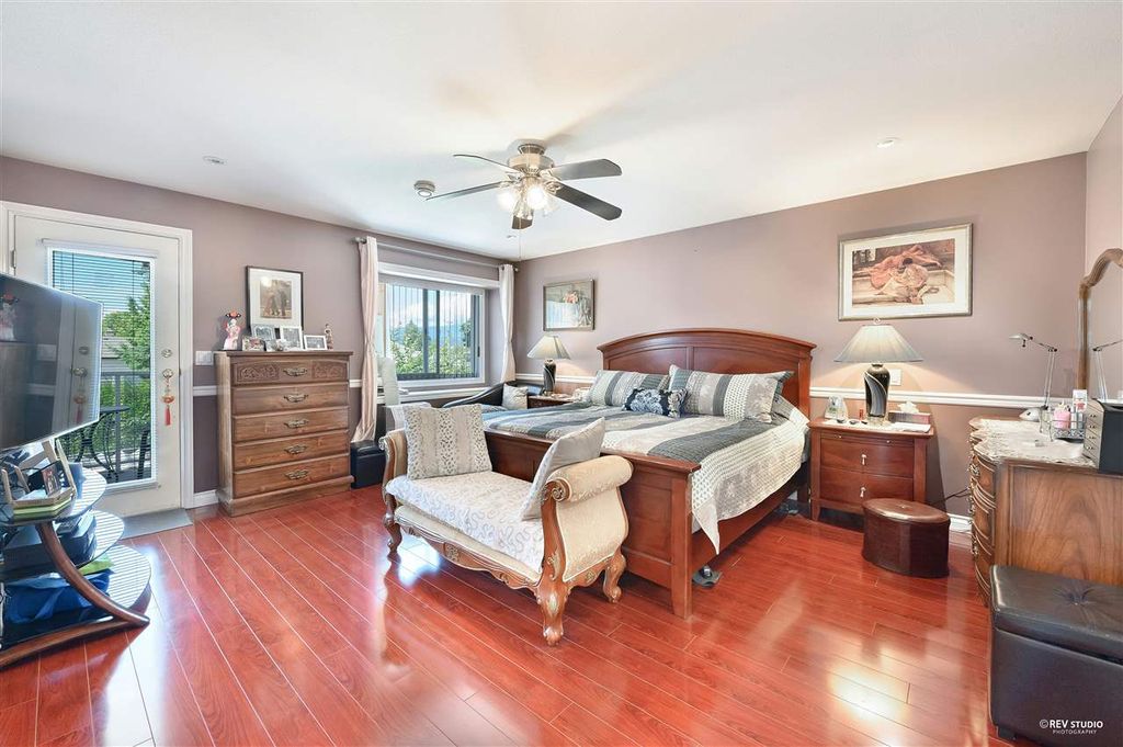 listing image 1103287395933272393