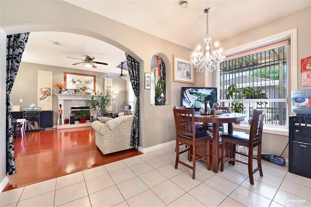 listing image 1104916149768442728