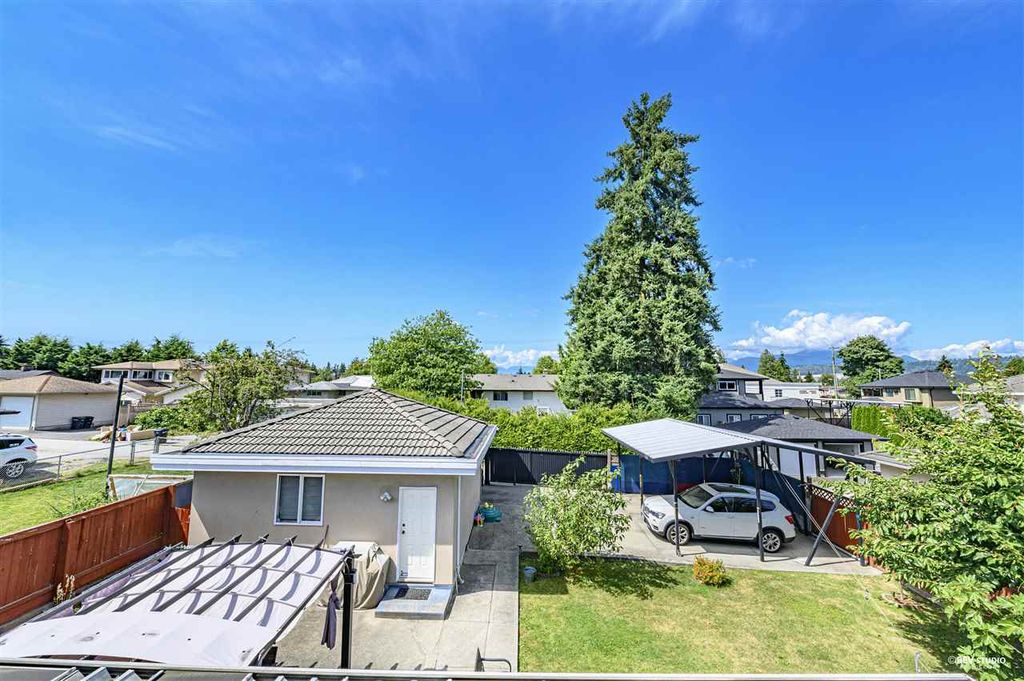 listing image 1102675426773285166