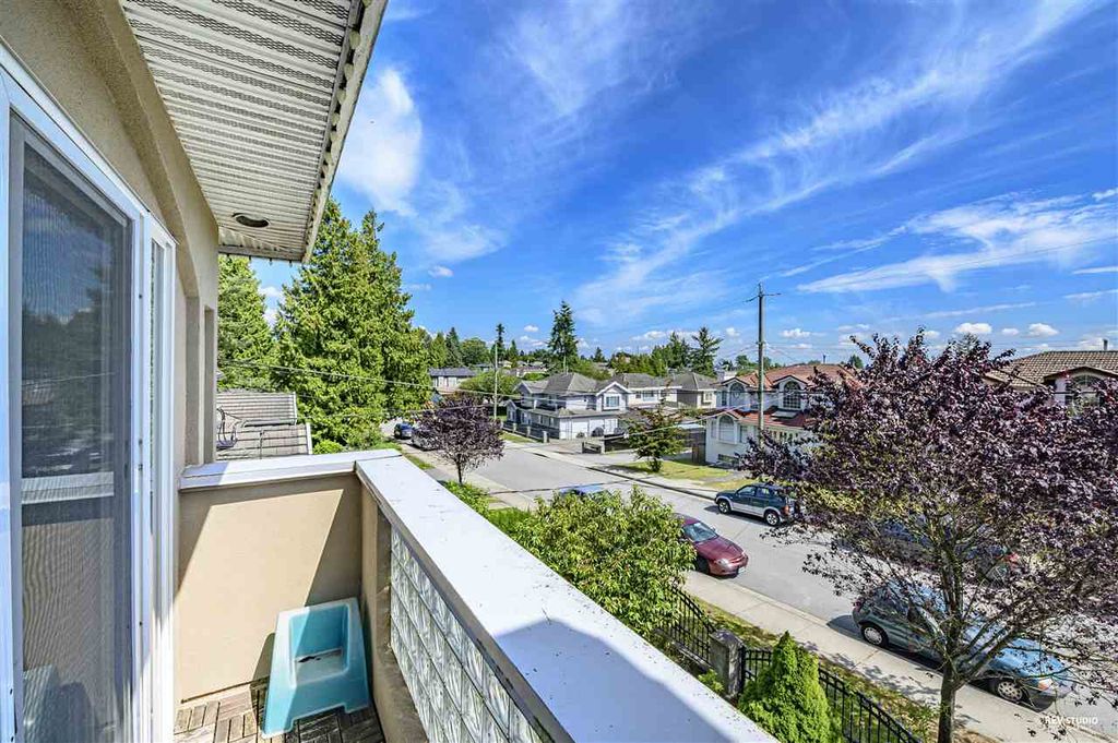 listing image 1101624191328971740
