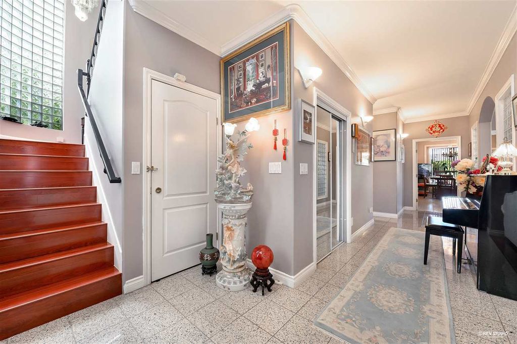 listing image 1103820244557699652