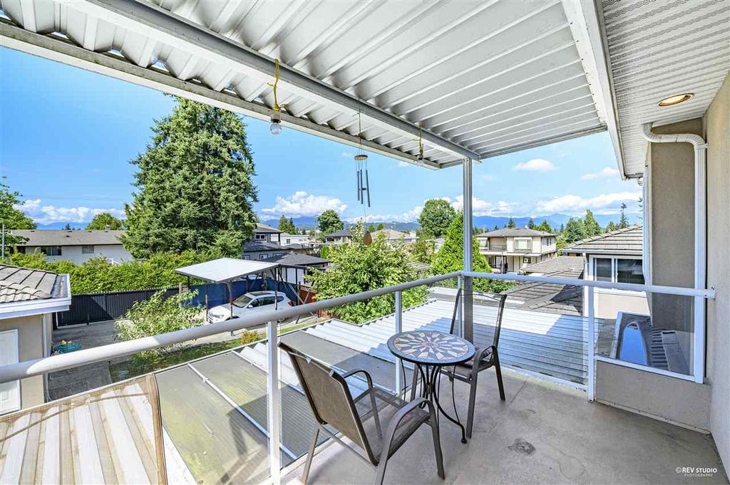listing image 1102297423833312999