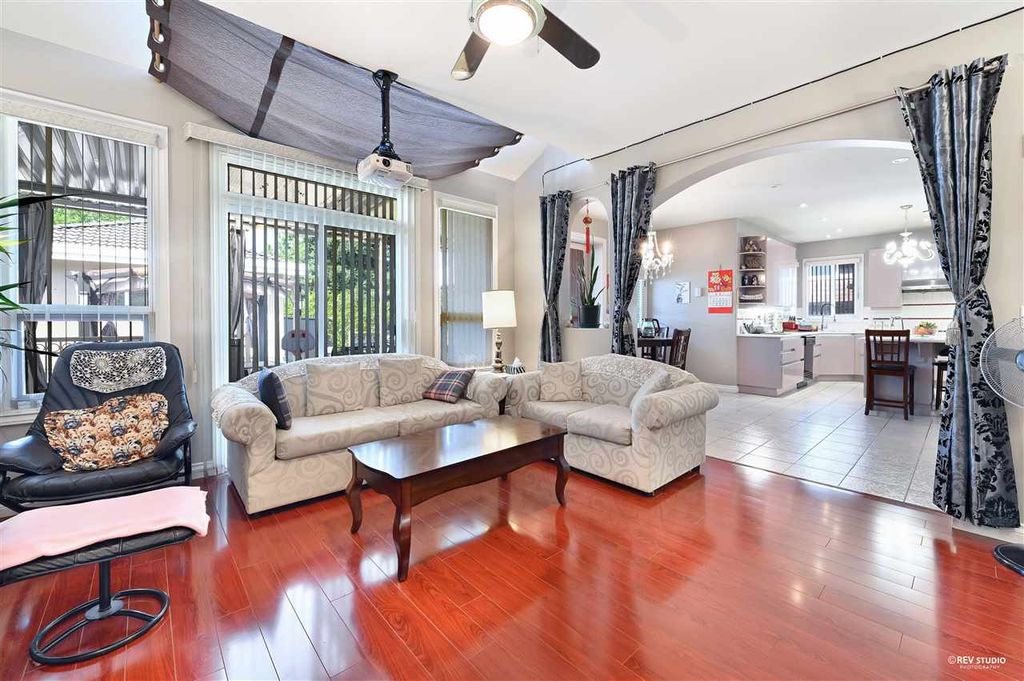 listing image 1109787974872666366