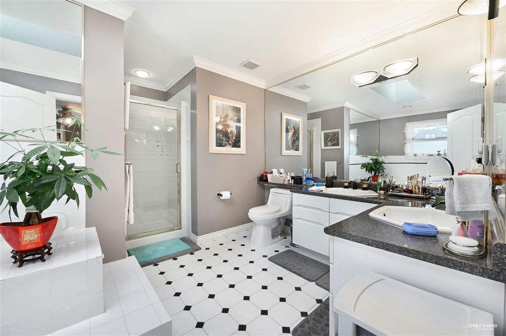 listing image 1103112544063045960